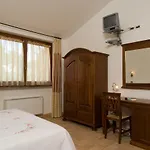 La Madonnina فندق سينِغاليا